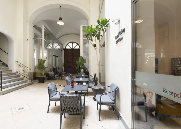 Central Gallery Rooms